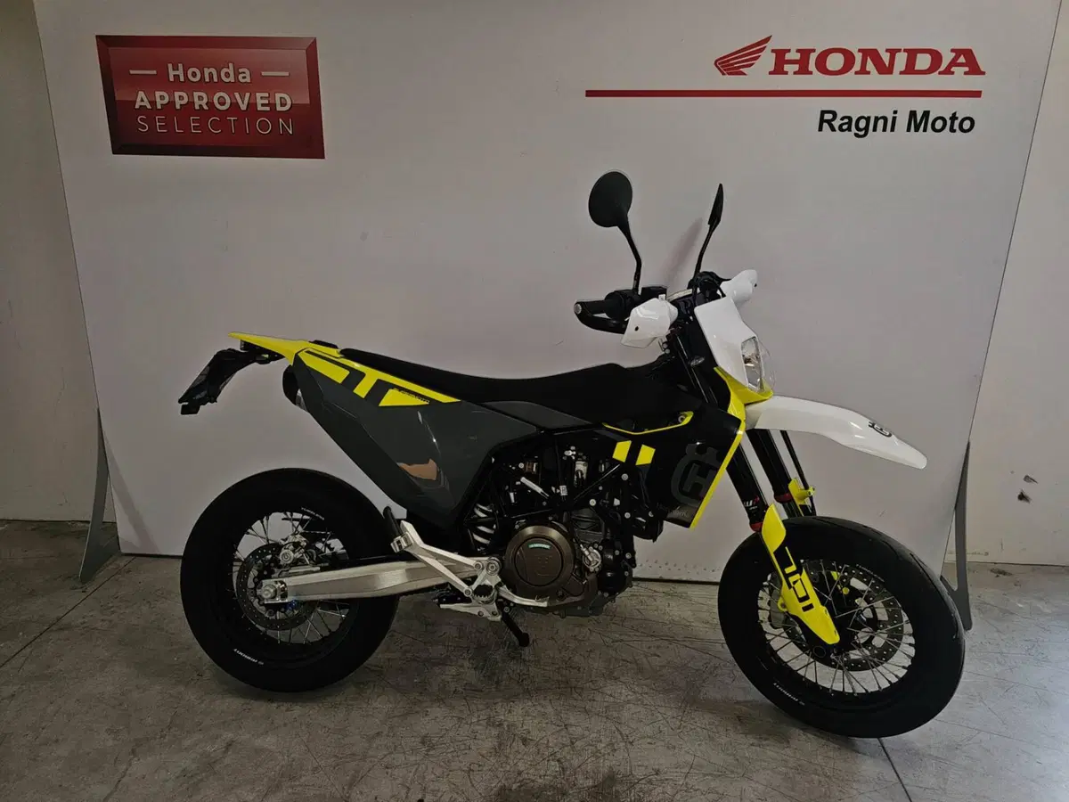 Husqvarna 701 Supermoto (2023 - 25)