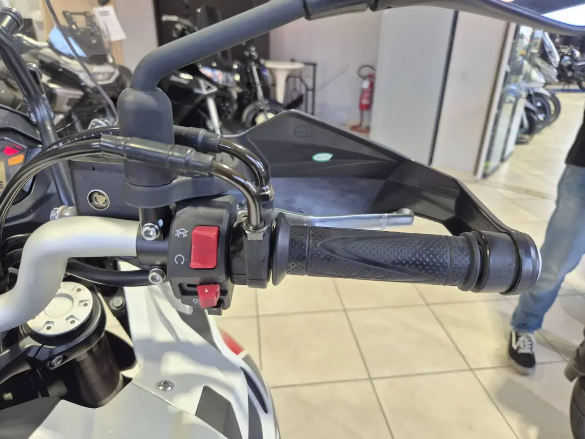Benelli TRK 502X (2021 - 26) (10)