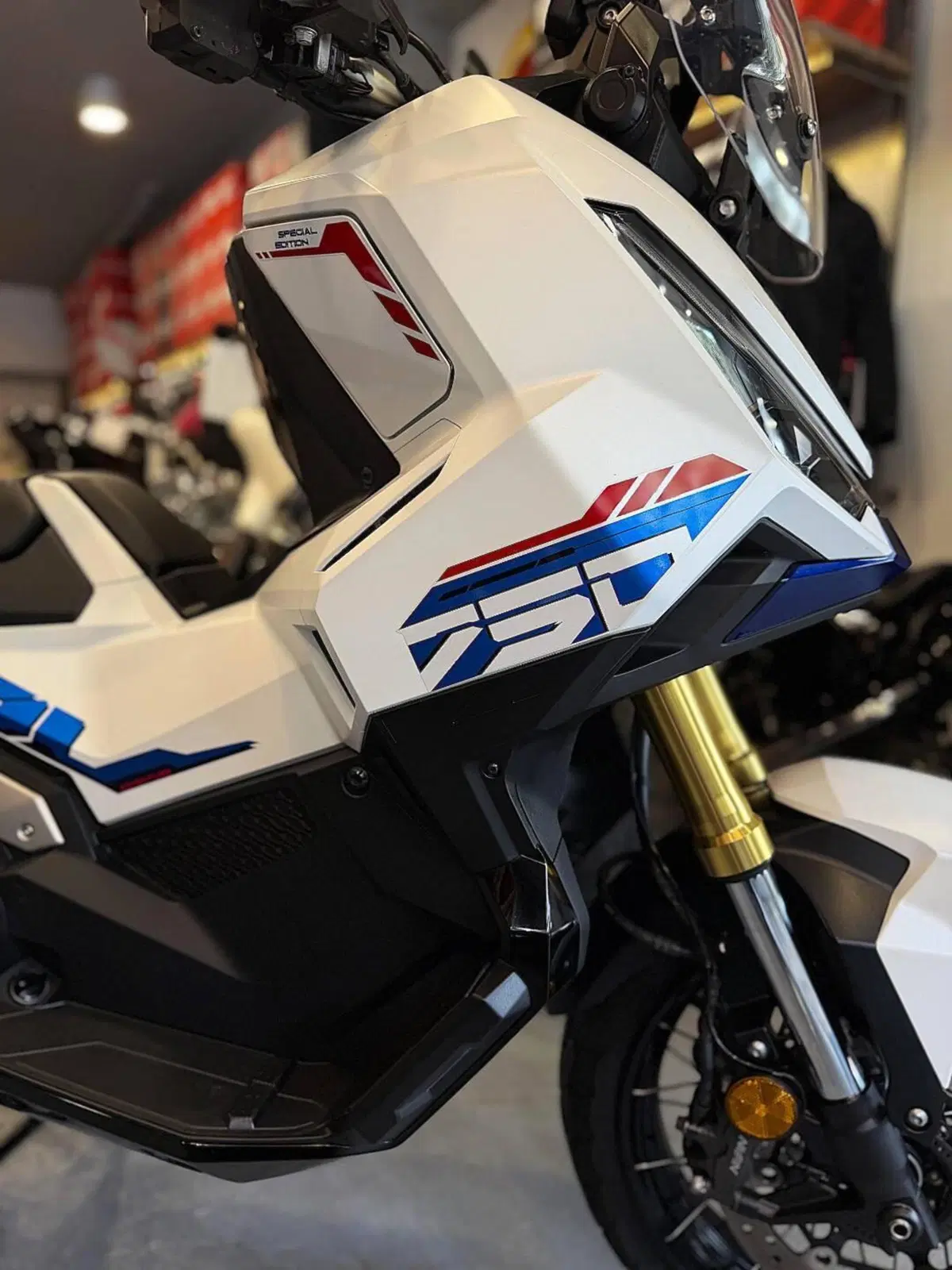 Honda X-ADV 750 Special Edition (2026 - 27) (4)