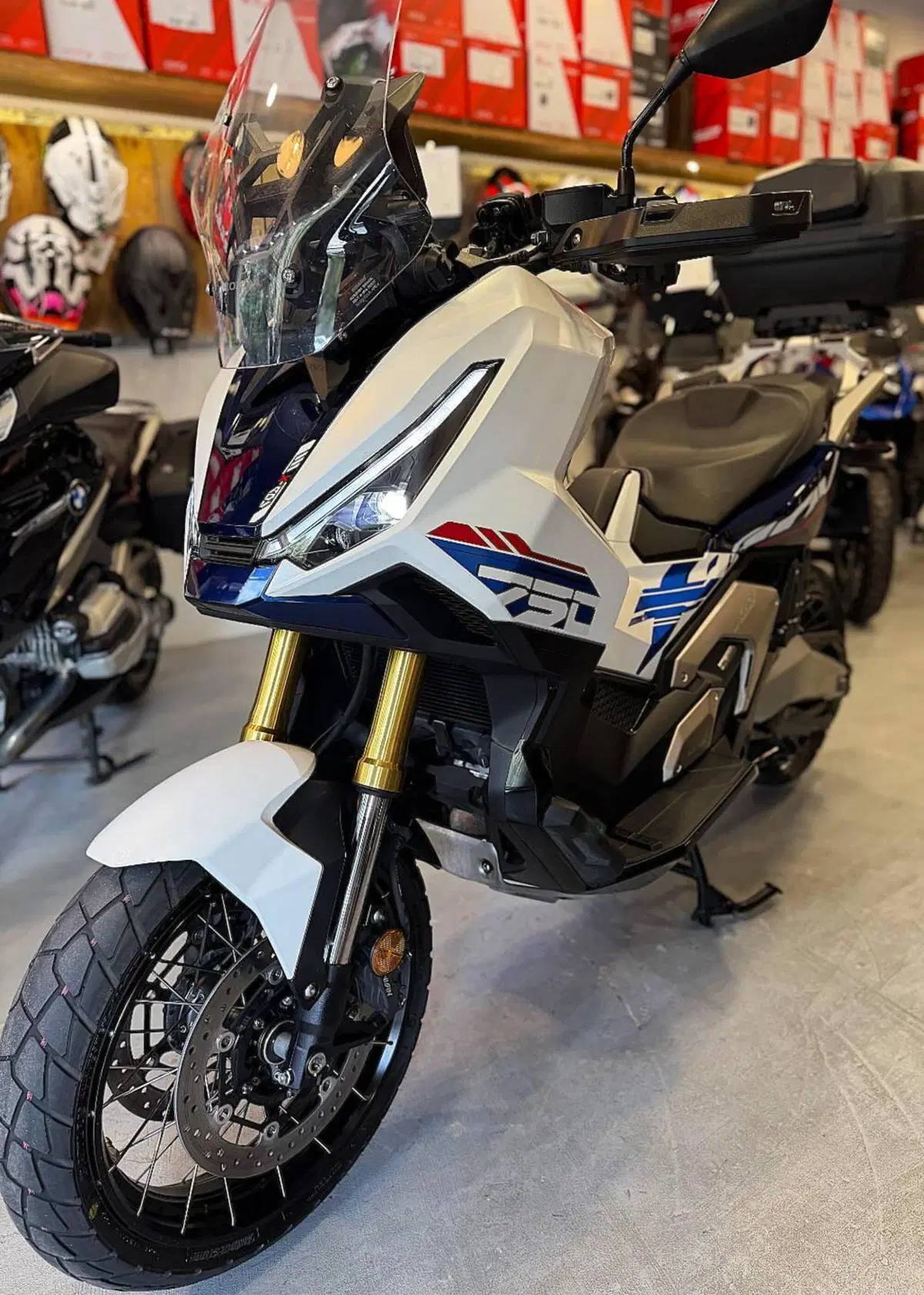 Honda X-ADV 750 Special Edition (2026 - 27) (6)