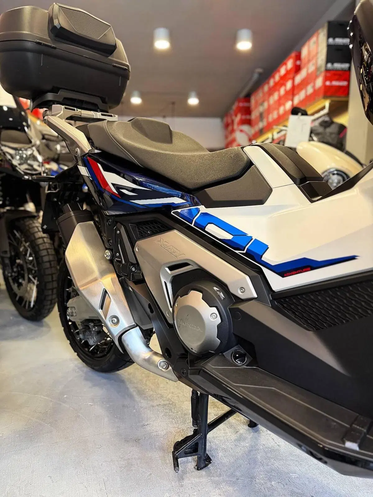 Honda X-ADV 750 Special Edition (2026 - 27) (11)
