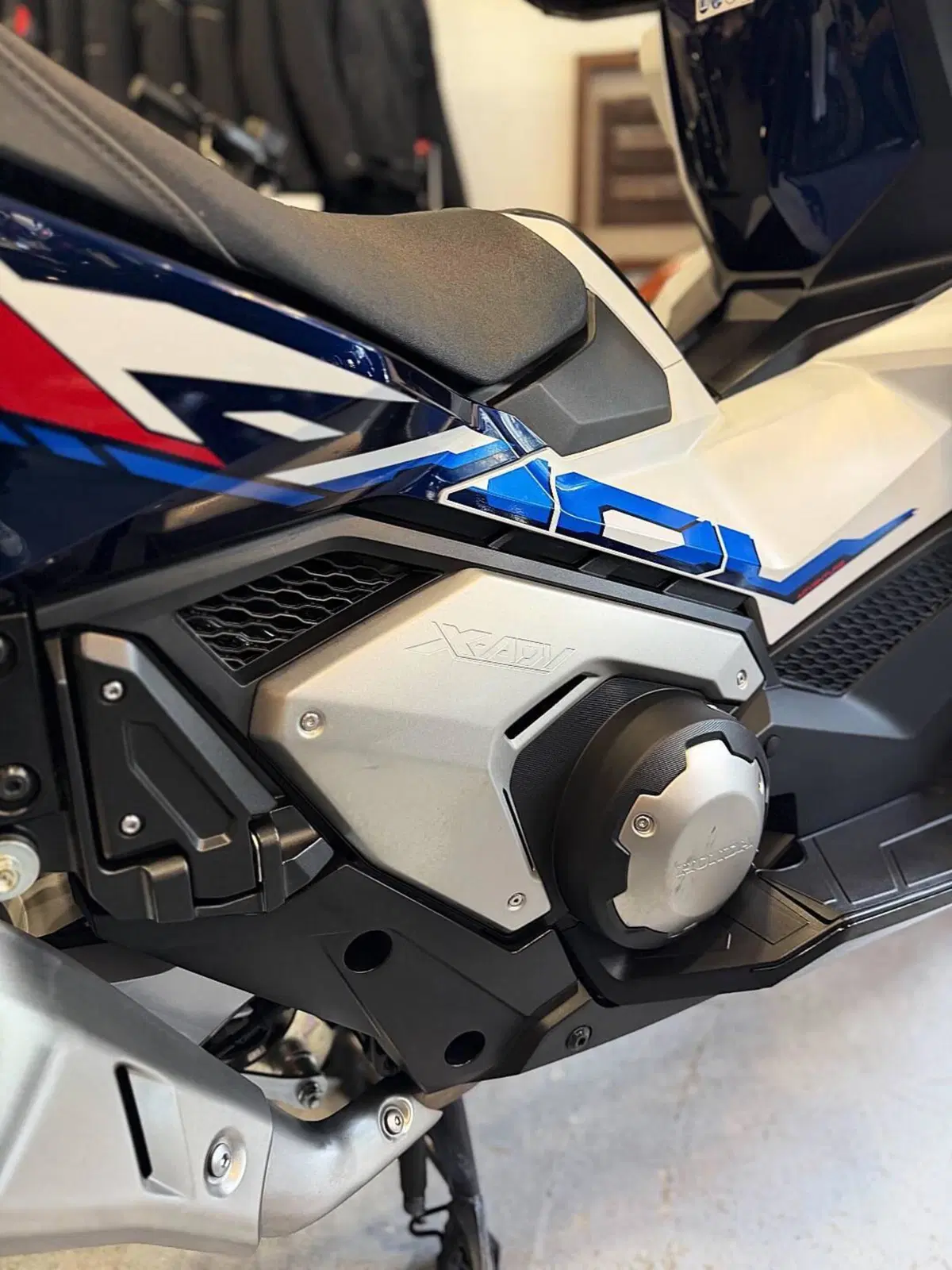 Honda X-ADV 750 Special Edition (2026 - 27) (16)