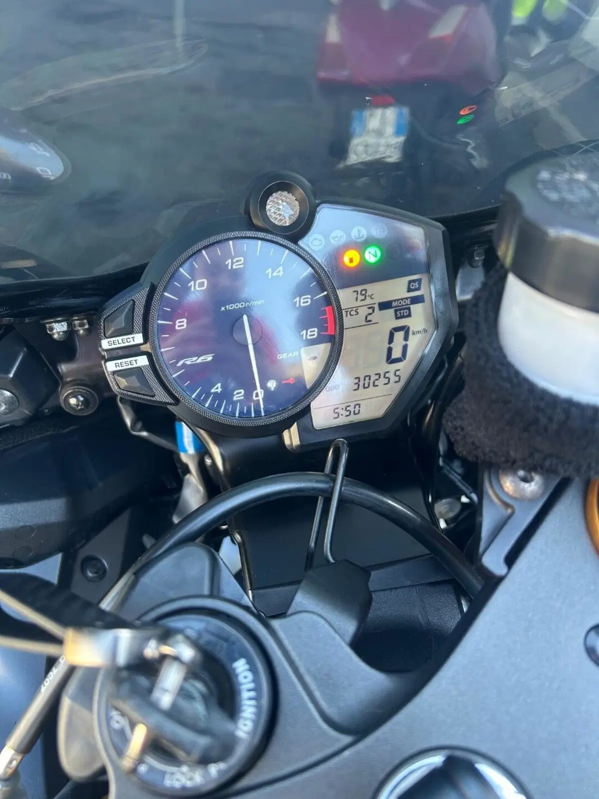 Yamaha YZF R6 (2017 - 20) (11)