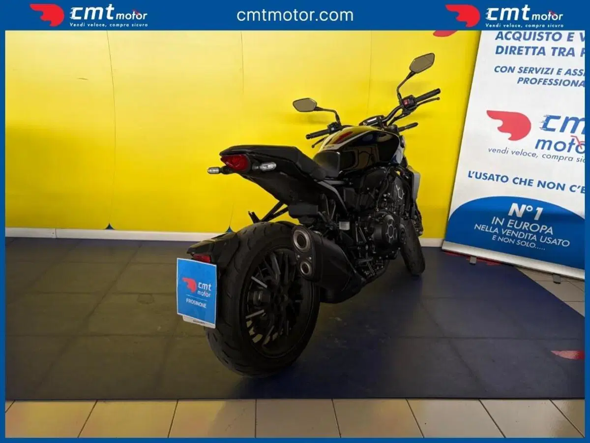 Honda CB 1000 R (2021 - 25) (4)
