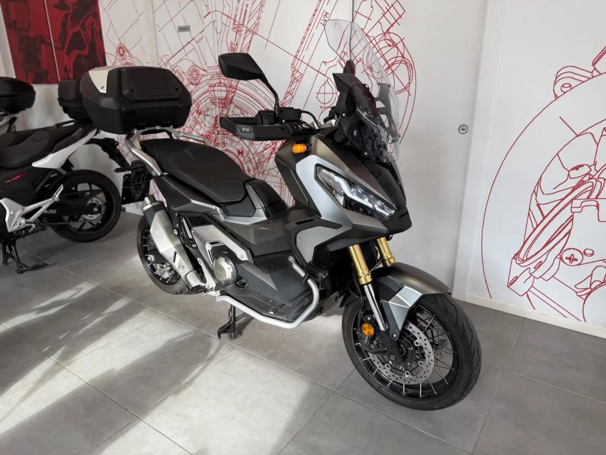 Honda X-ADV 750 DCT (2021 - 24) (2)