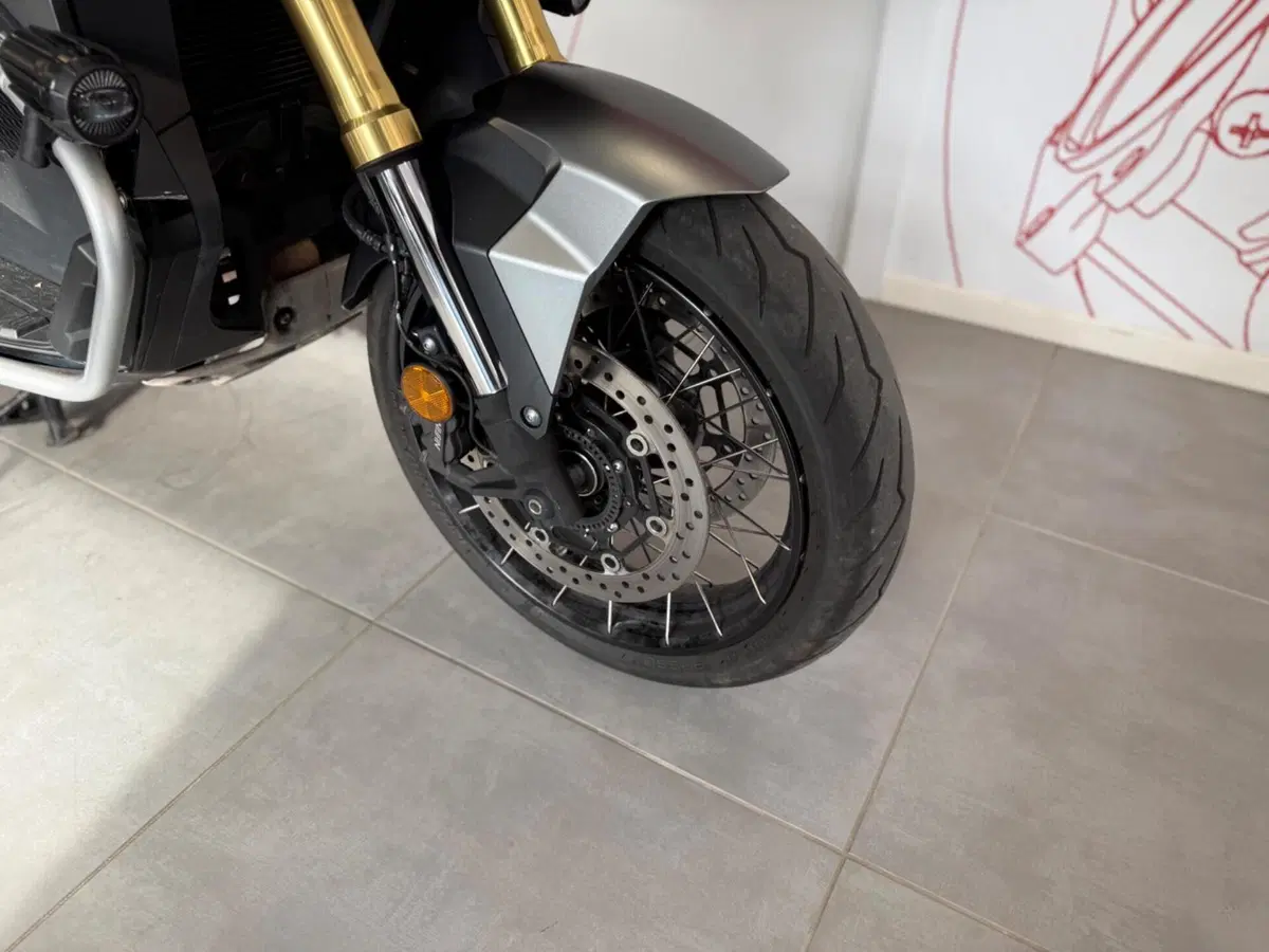 Honda X-ADV 750 DCT (2021 - 24) (9)