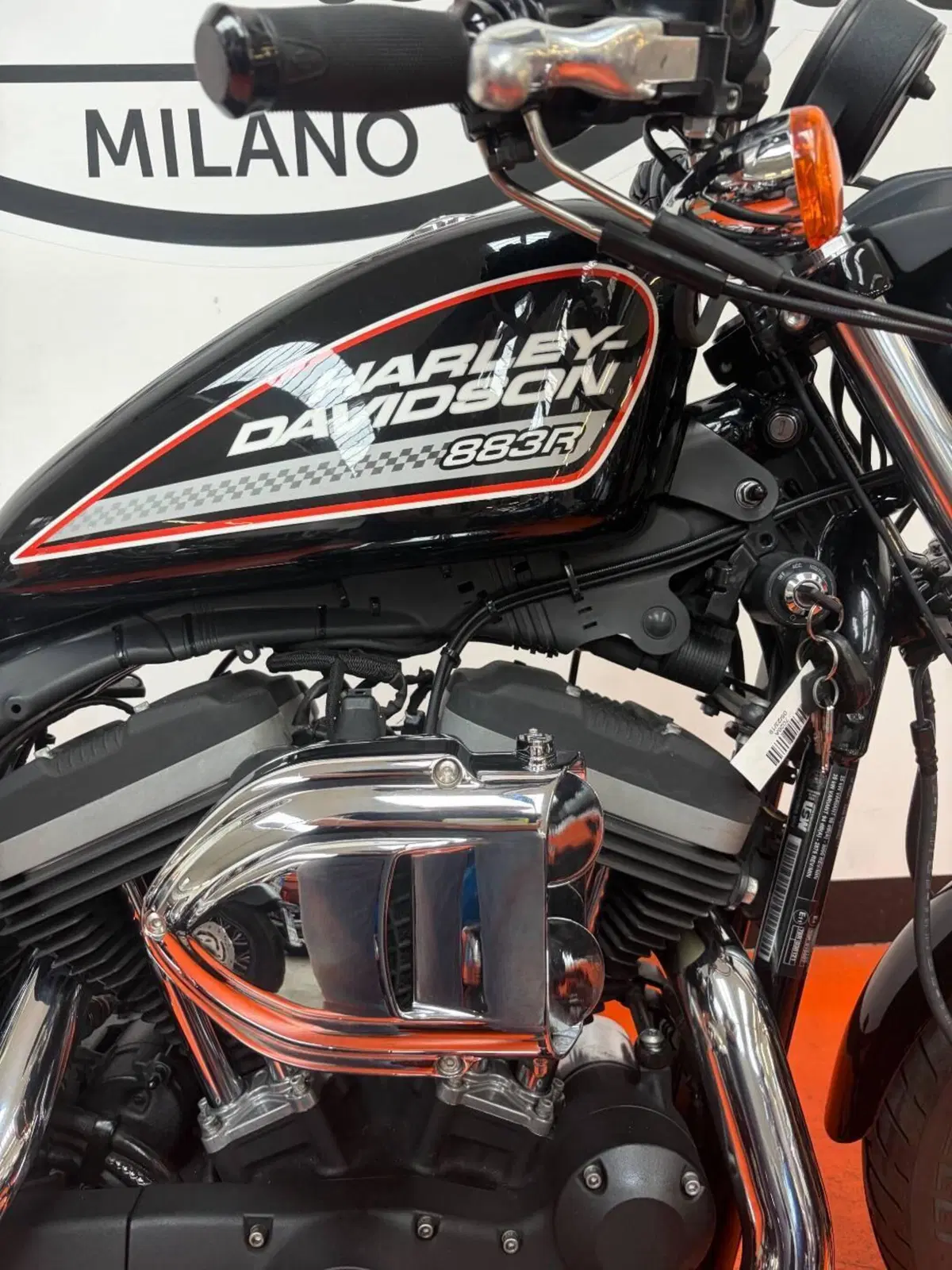Harley-Davidson 883 R (2008 - 16) - XL 883R (2)
