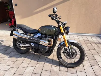 Triumph Scrambler 900 (2026) usata