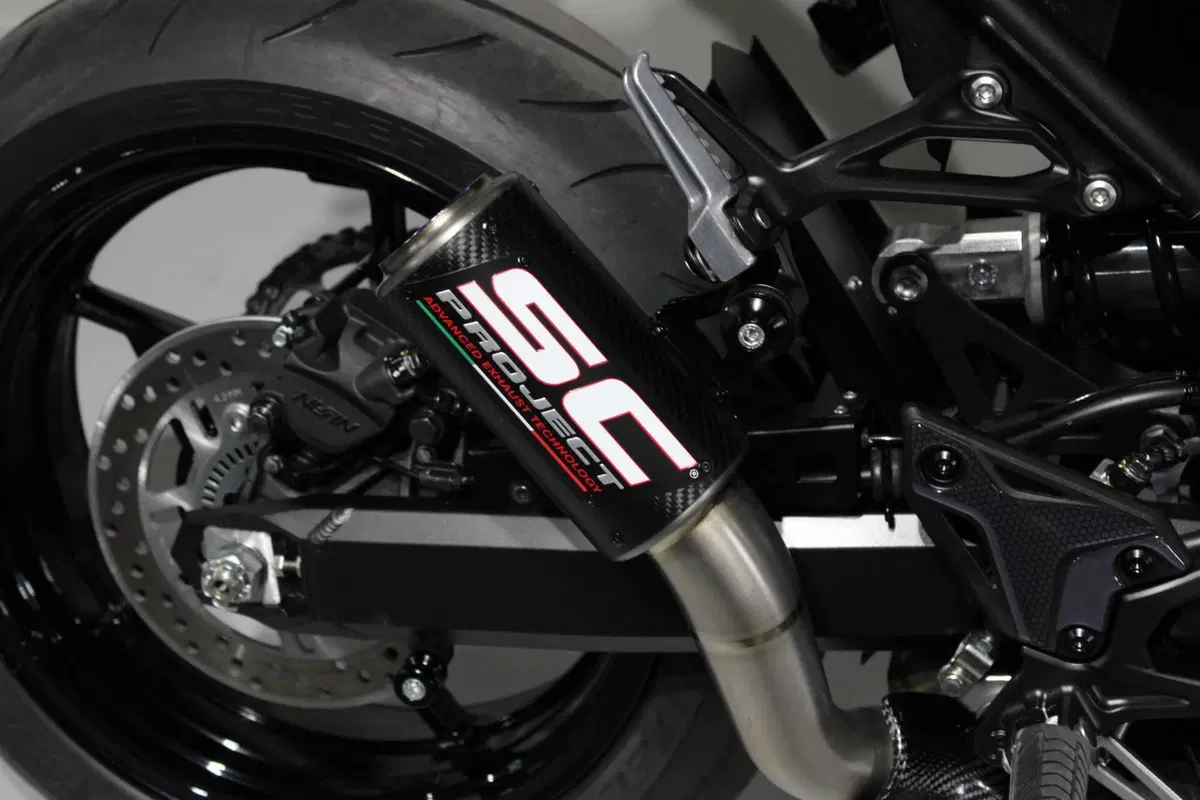 Kawasaki Z 900 (2025 - 26) (7)