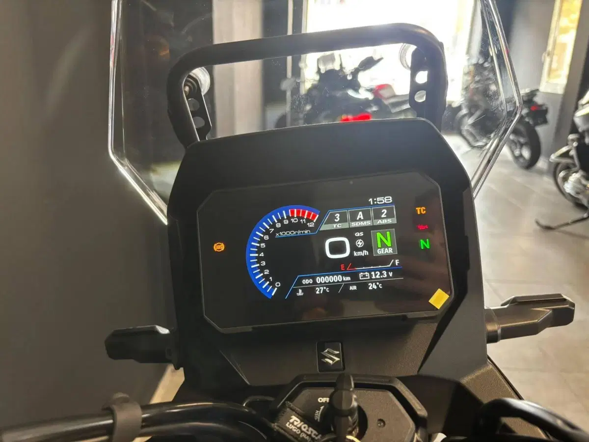 Suzuki V-Strom 800DE (2025 - 26) (4)