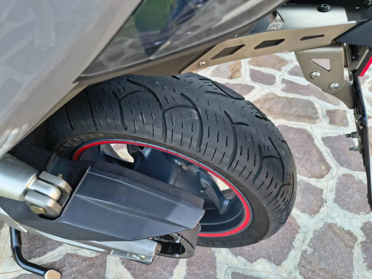 Kymco AK 550 (2017 - 19) (5)