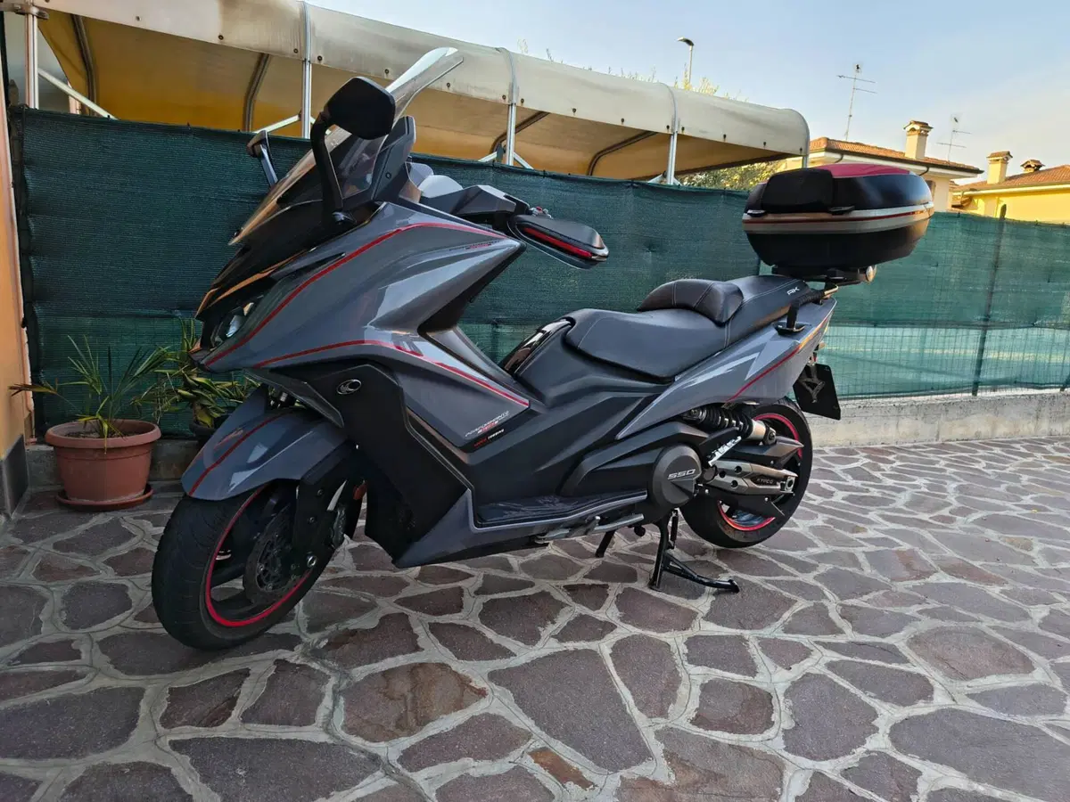Kymco AK 550 (2017 - 19) (9)