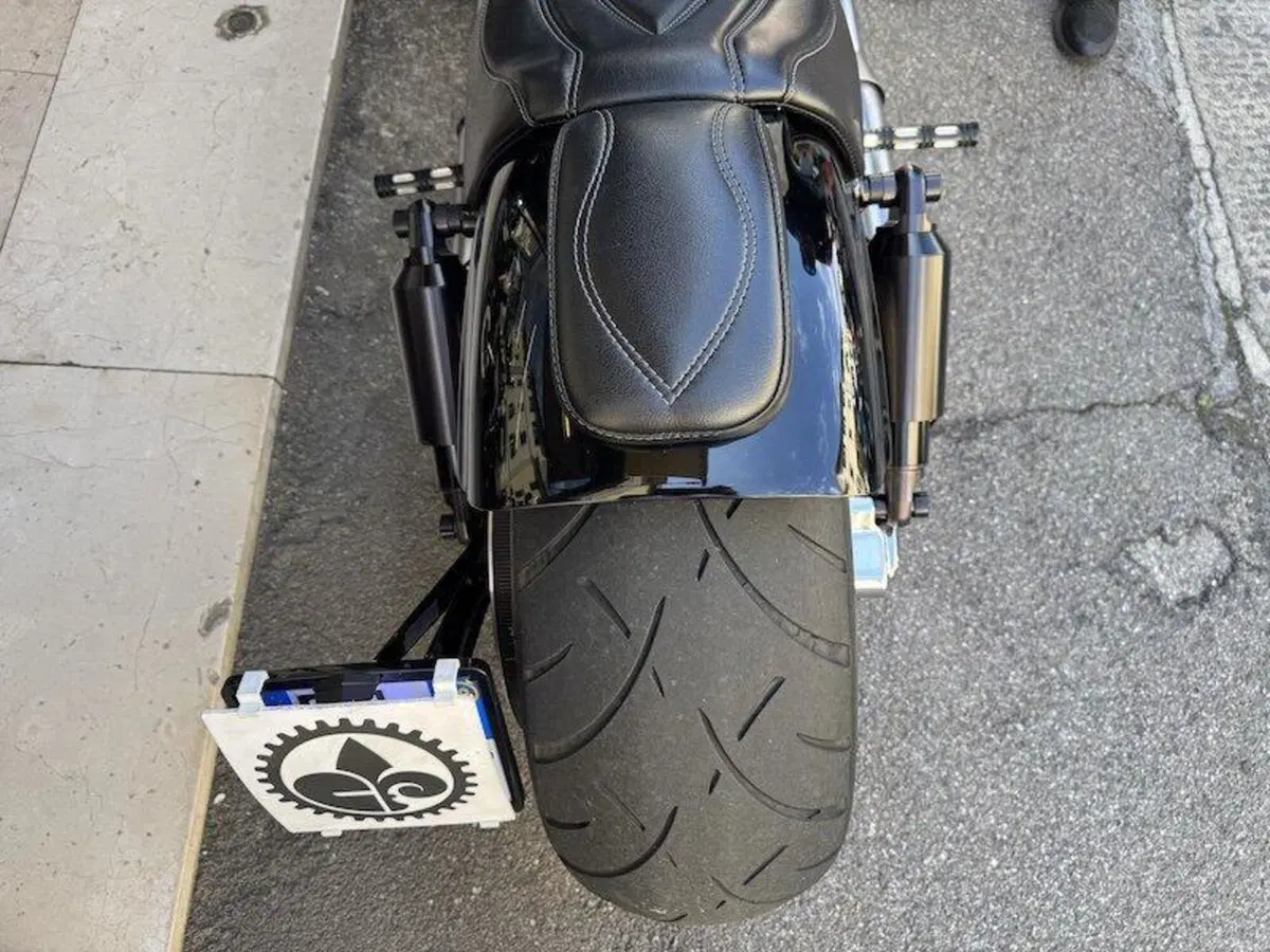 Harley-Davidson 1250 V-Rod Muscle (2009 - 17) - VRSCF (18)