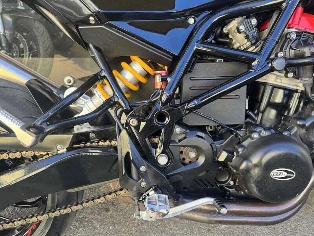 Husqvarna Nuda 900 R (2011 - 13) (6)