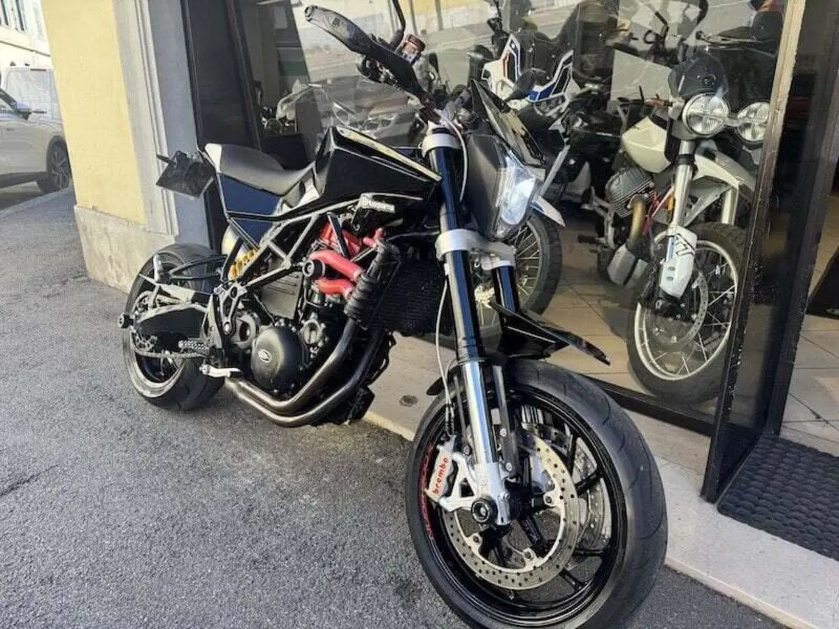 Husqvarna Nuda 900 R (2011 - 13) (12)