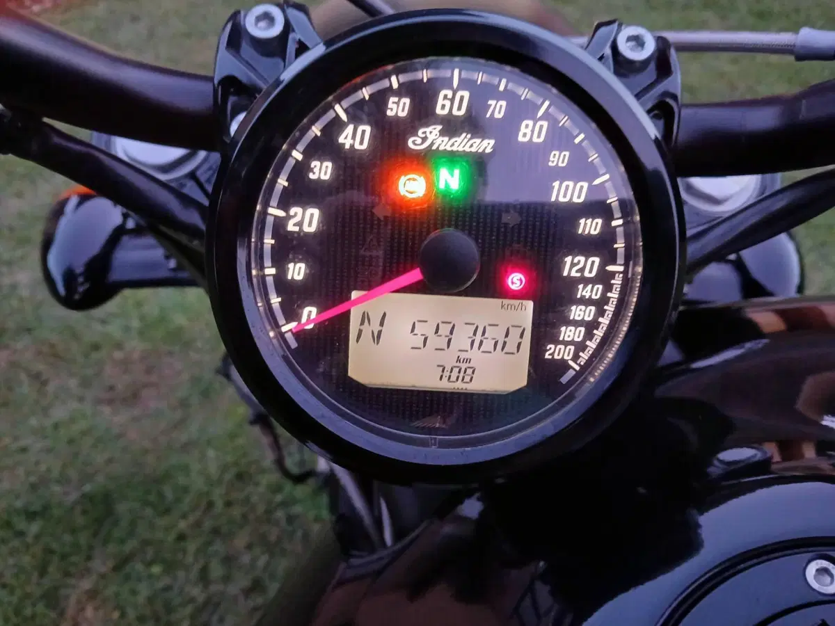 Indian Scout 1133 Bobber (2018 - 20) (5)