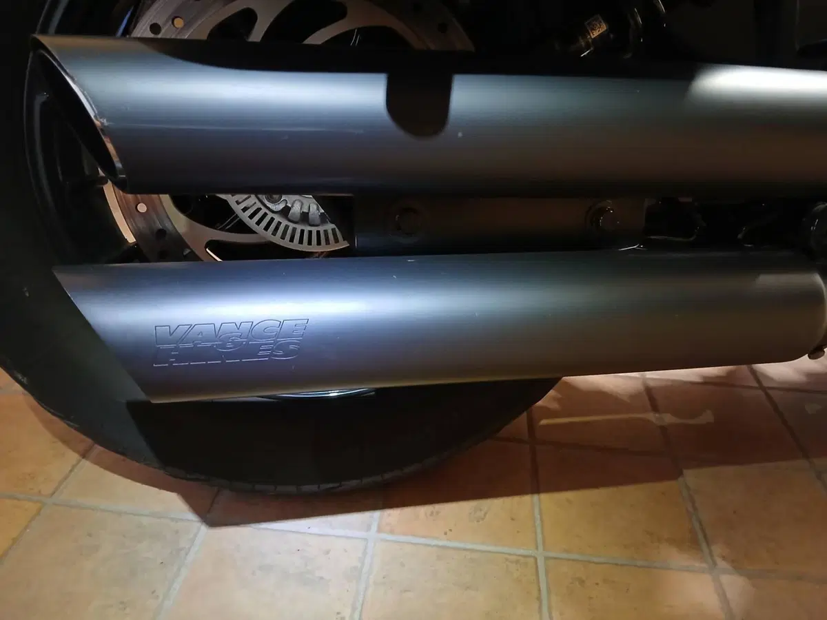 Indian Scout 1133 Bobber (2018 - 20) (6)