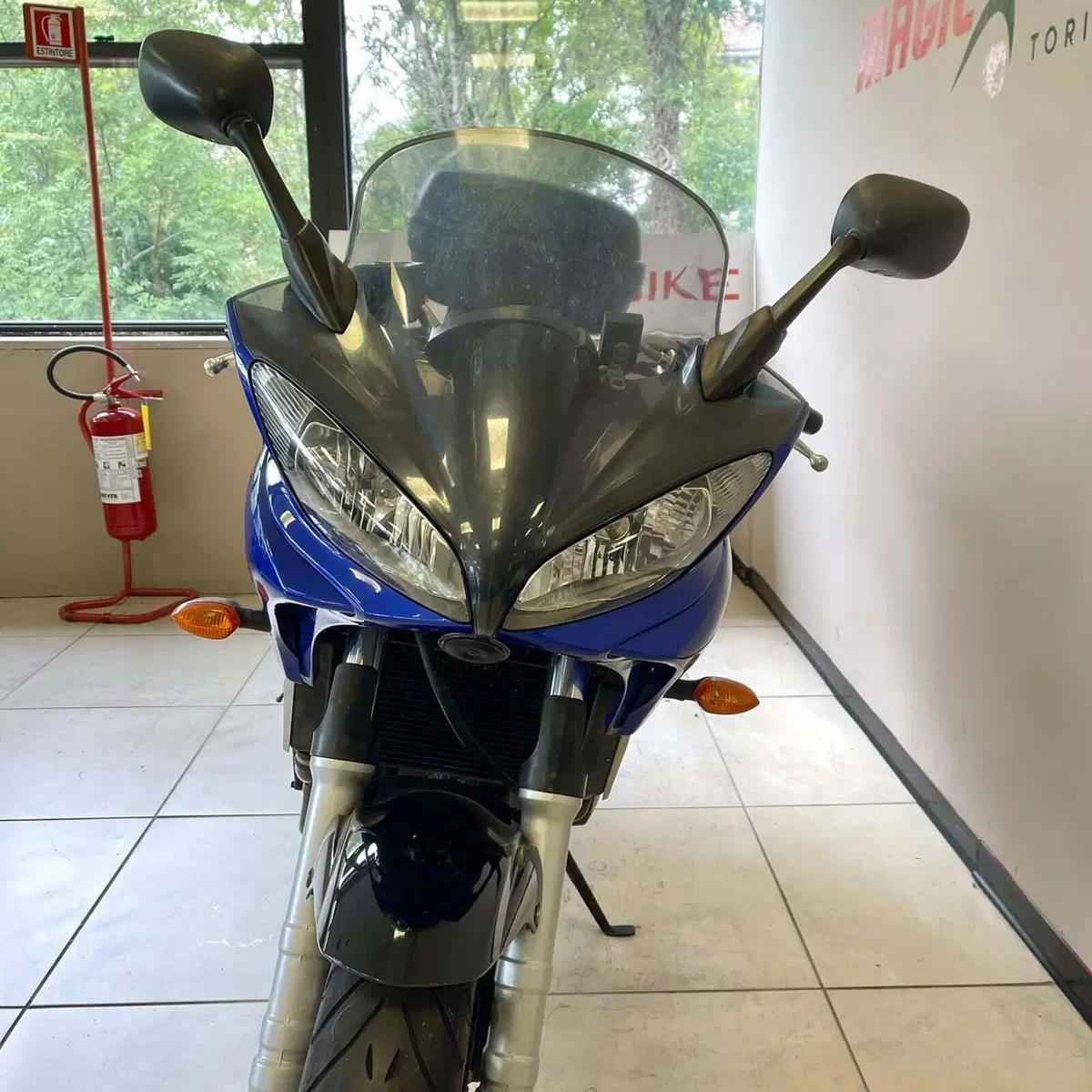 Yamaha FZ6 Fazer (2004 - 07) (3)