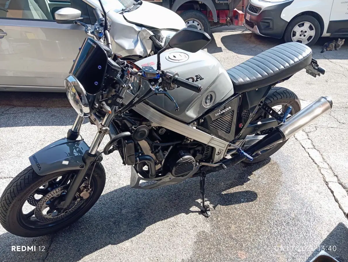 Honda VFR 750 F (1986 - 87) (3)
