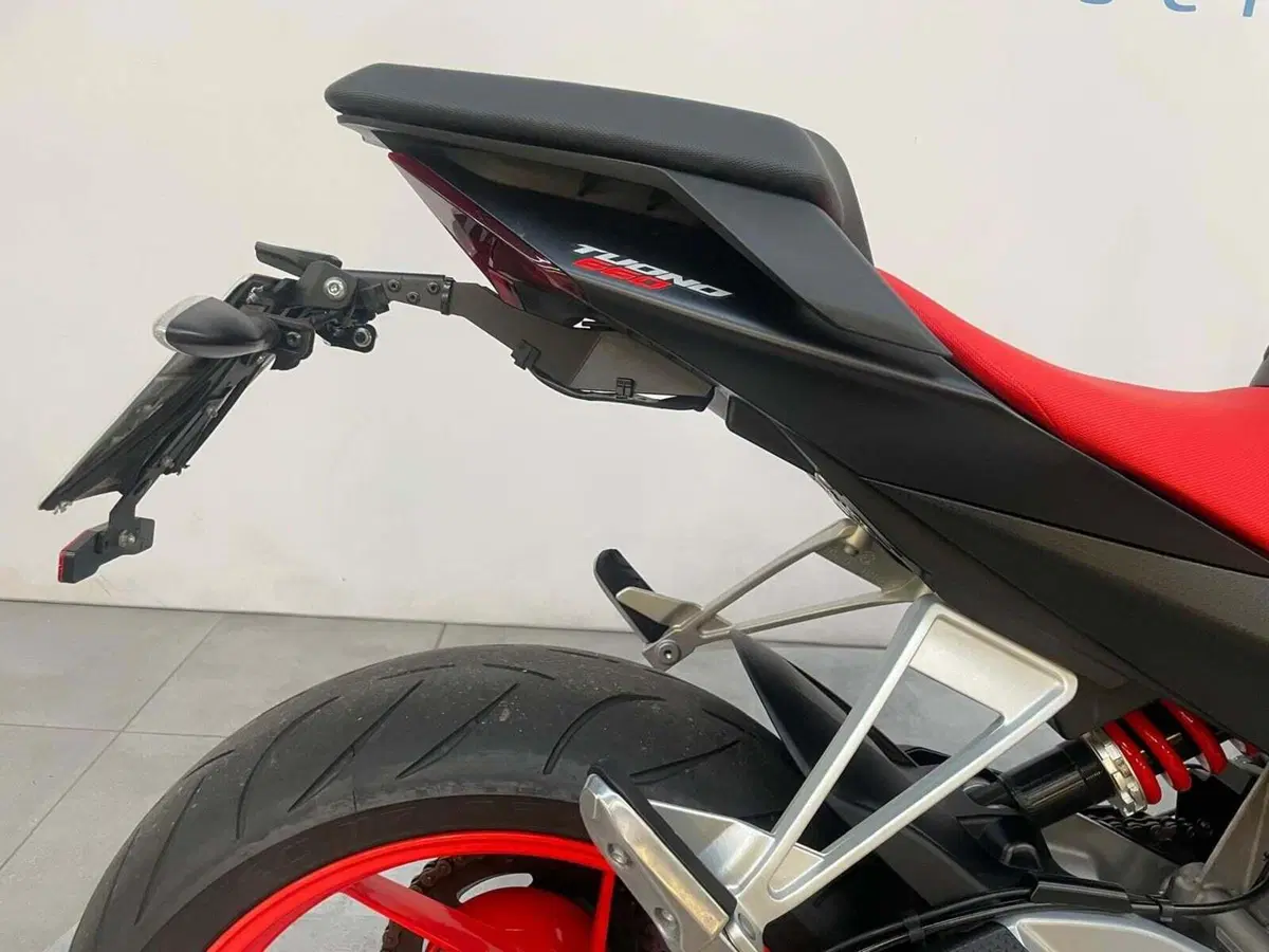 Aprilia Tuono 660 (2021 - 25) (11)