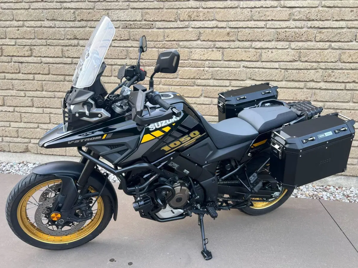 Suzuki V-Strom 1050XT (2020 - 23) (2)
