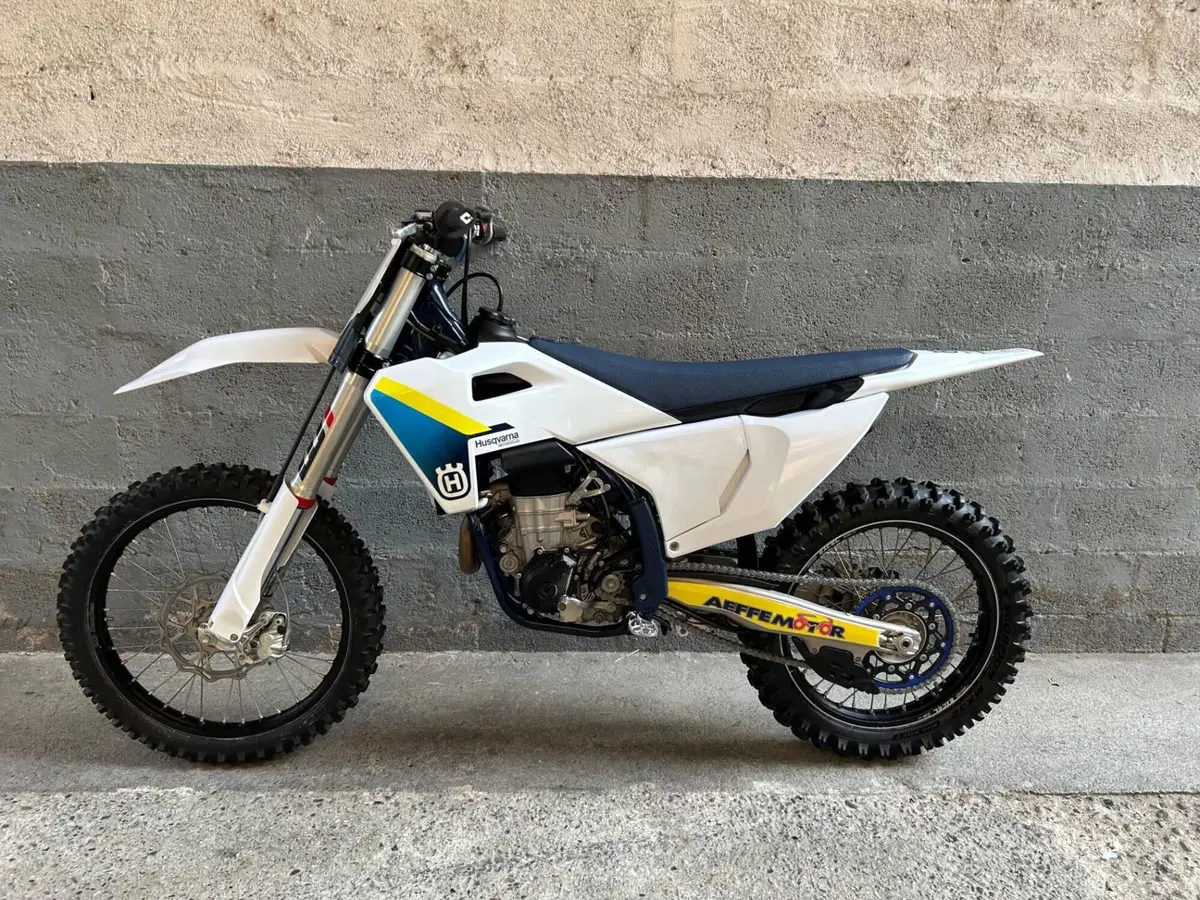 Husqvarna FC 450 (2025) (3)