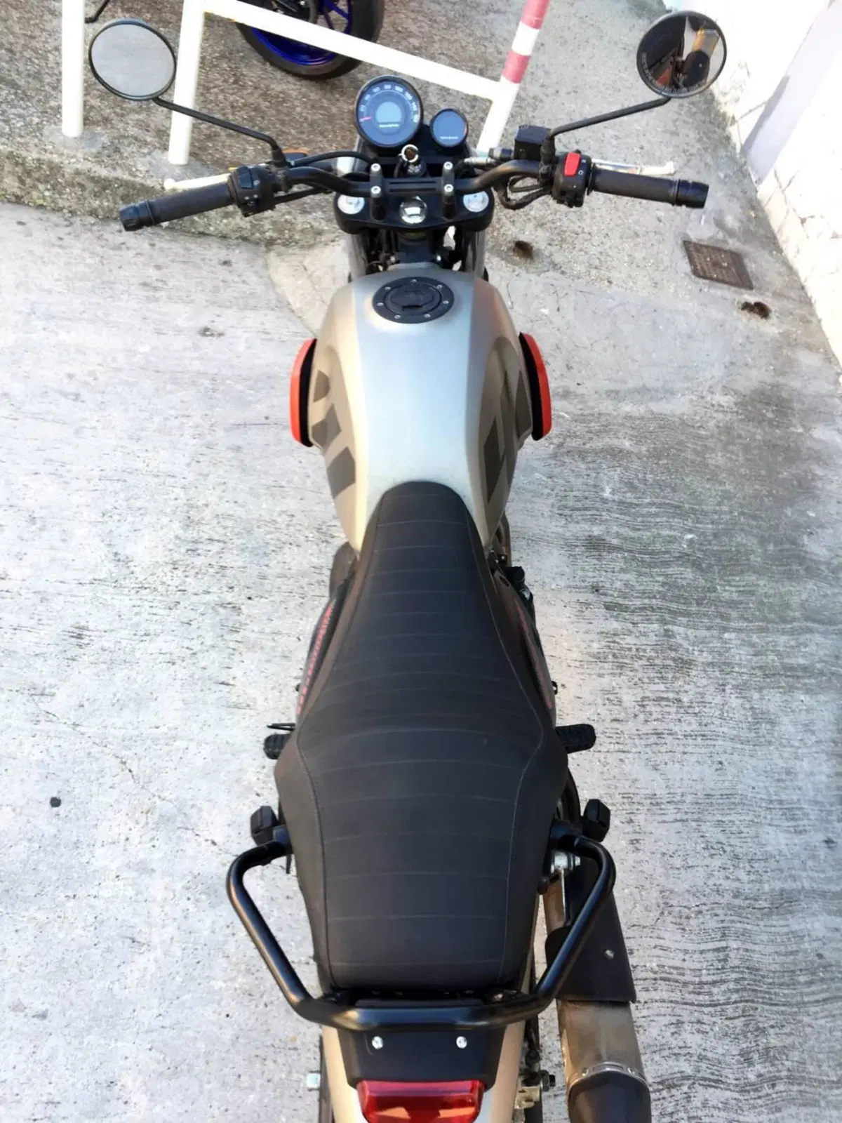 Royal Enfield Scram 411 (2022 - 24) (9)