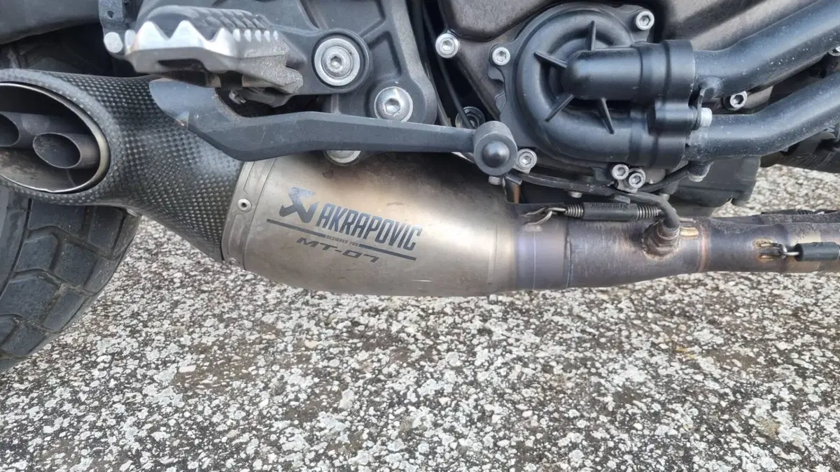 Yamaha XSR 700 XTribute (2021) (2)