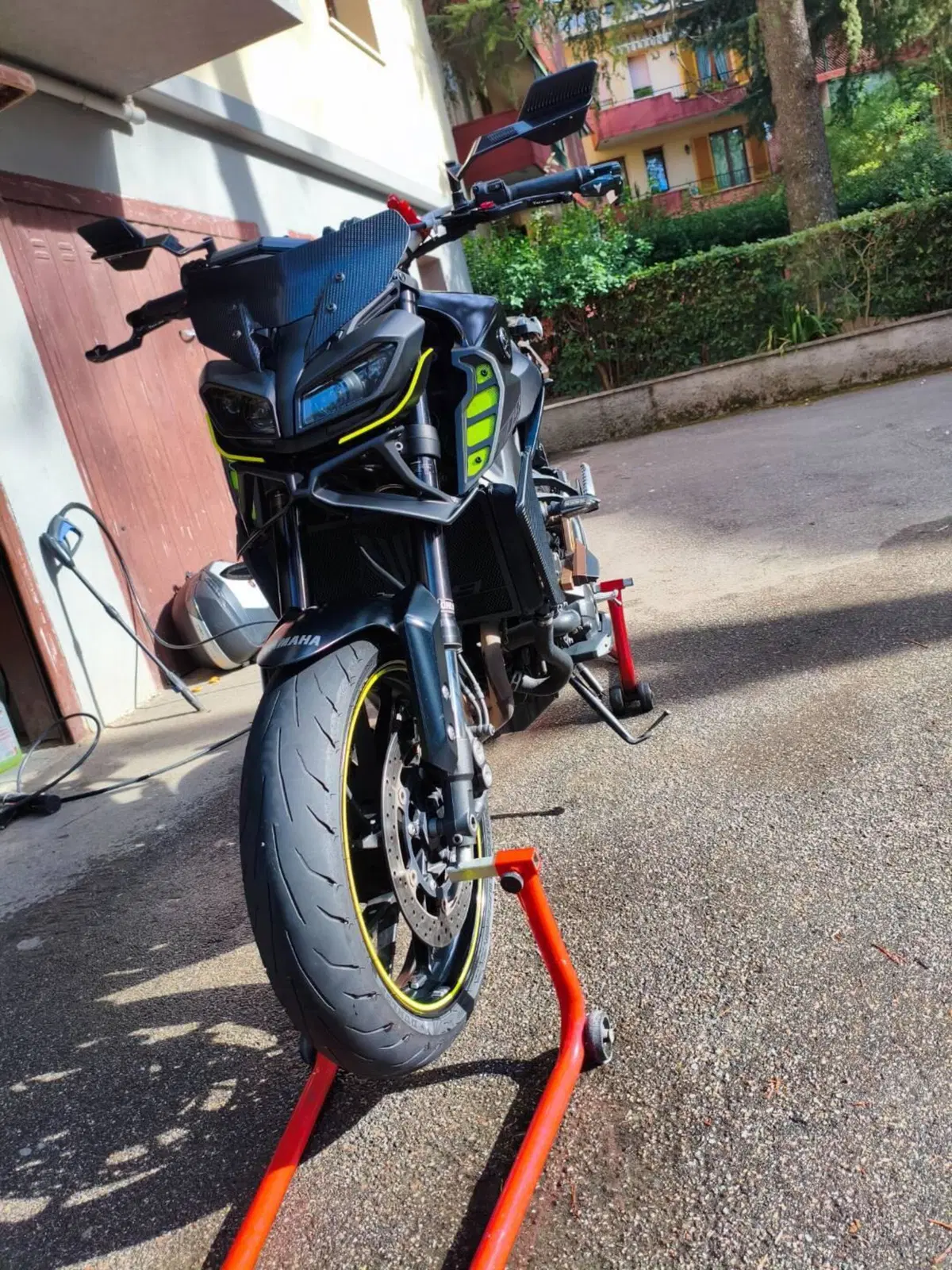 Yamaha MT-09 (2017 - 20) (4)