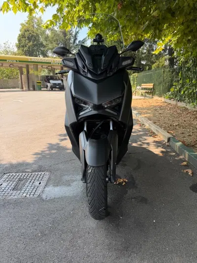 Yamaha X-Max 300 (2021 - 24) usata