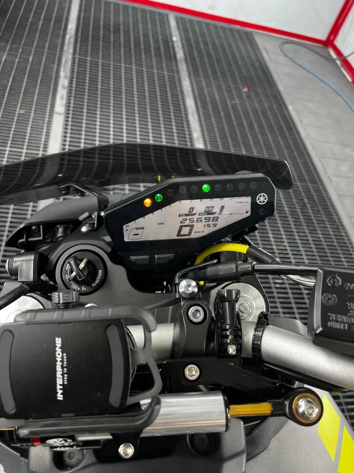 Yamaha MT-09 (2017 - 20) (7)