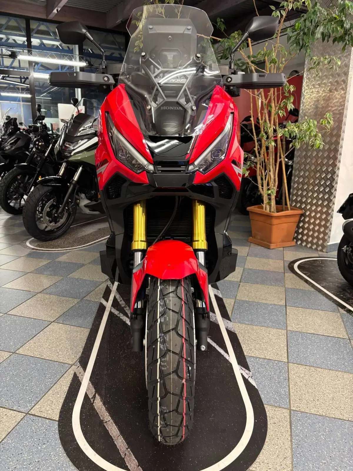 Honda X-ADV 750 Special Edition (2026 - 27) (2)