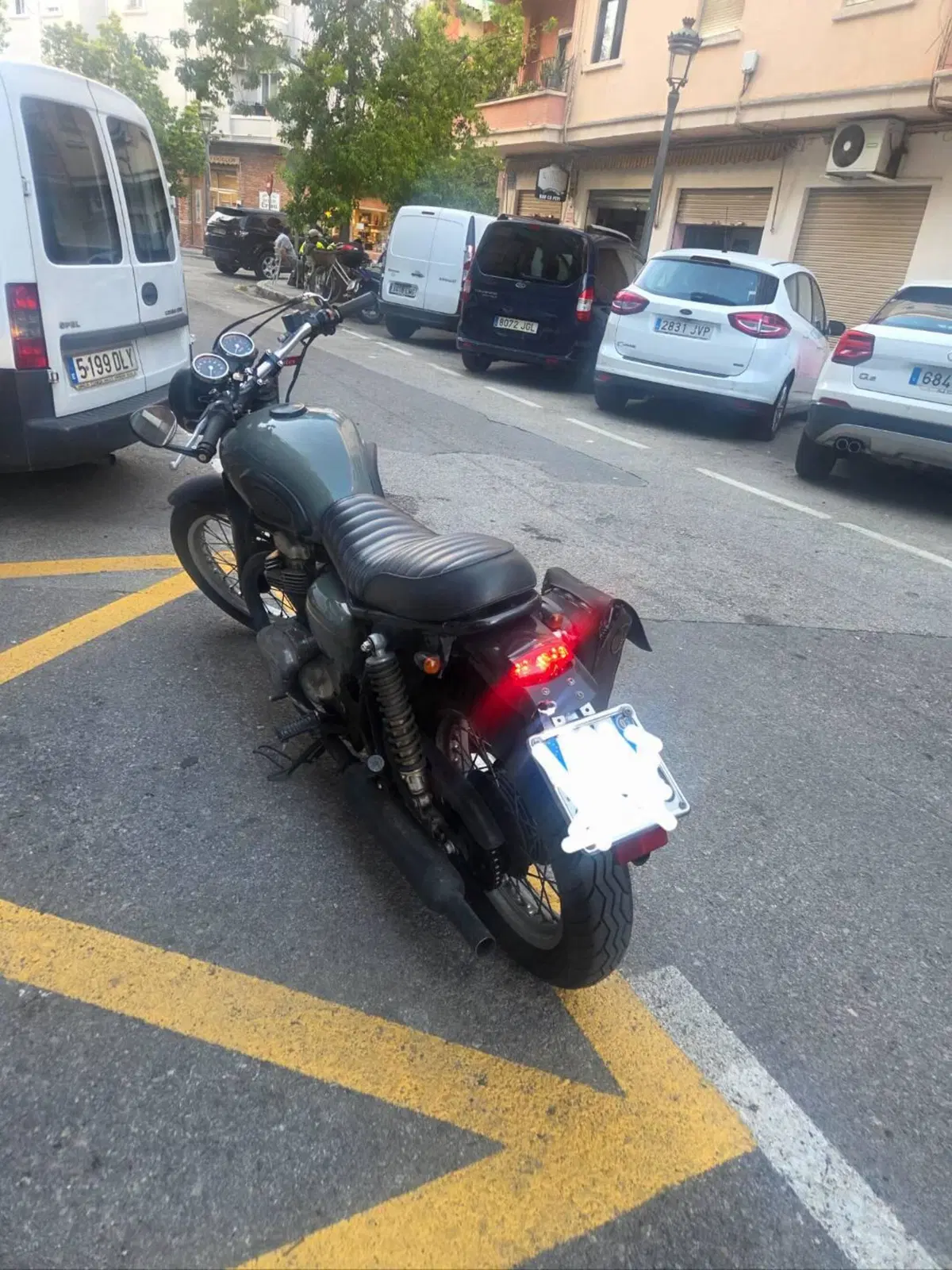 Kawasaki W 650 (2001 - 06) (7)