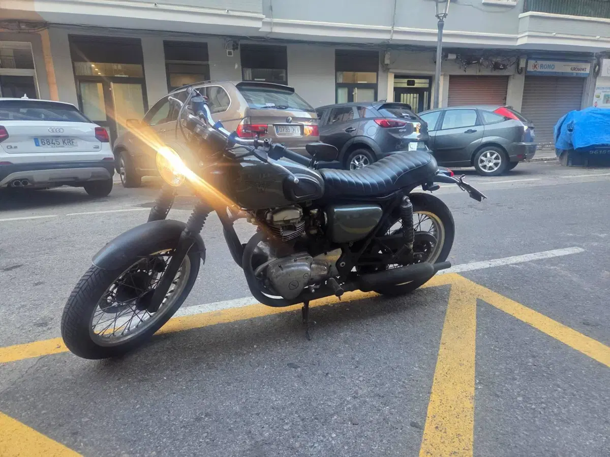 Kawasaki W 650 (2001 - 06) (9)