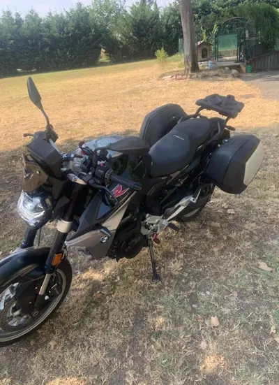 Bmw F 900 R (2021 - 24) usata
