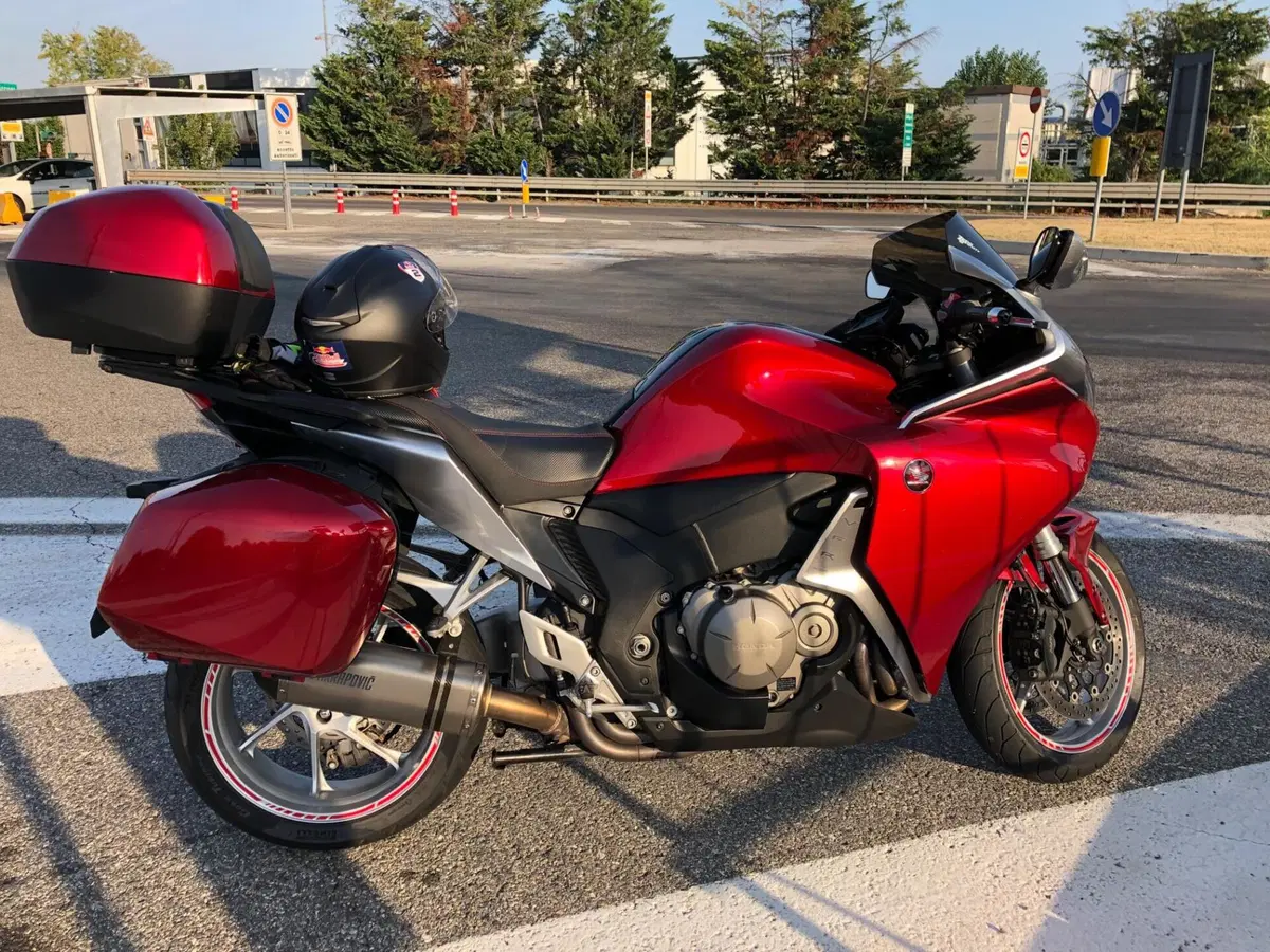 Honda VFR 1200 F ABS (2009 - 16)