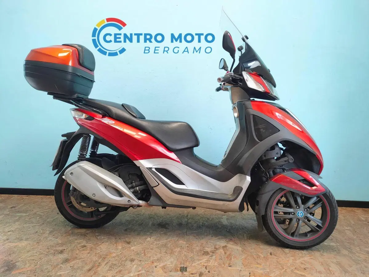Piaggio MP3 300 (2010 - 11)