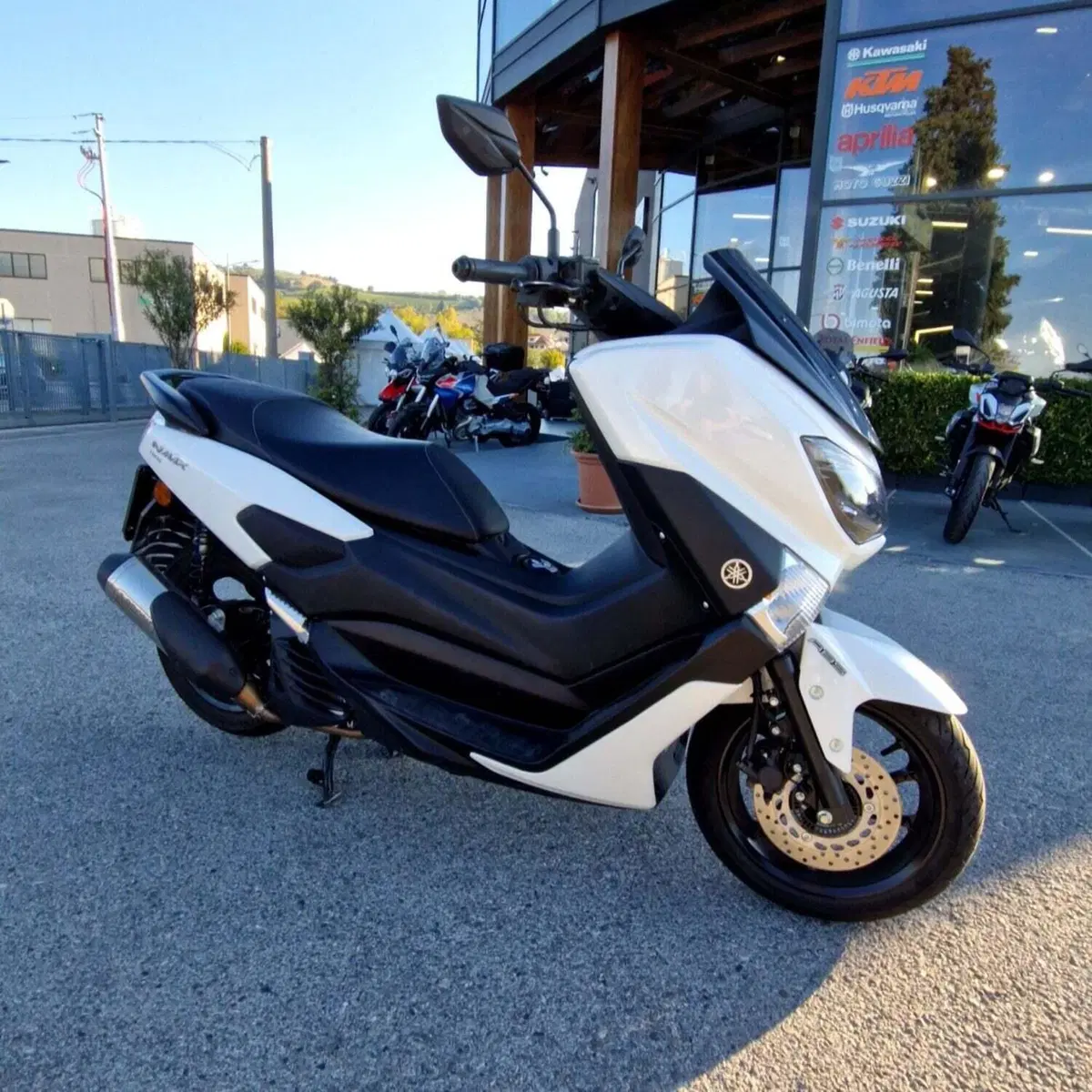 Yamaha N-Max 155 (2017 - 20) (5)