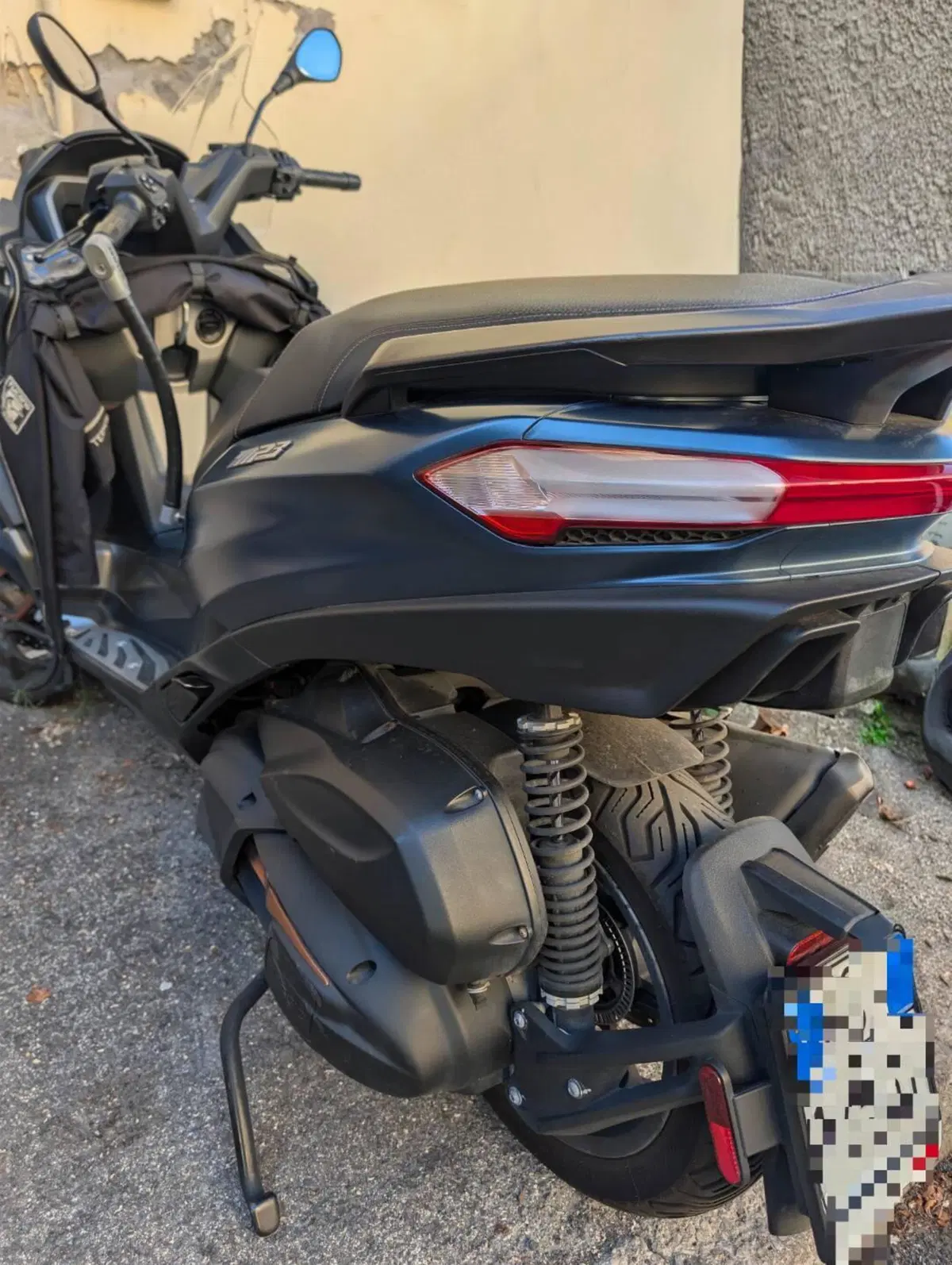 Piaggio MP3 530 Hpe Exclusive (2025 - 26) (3)