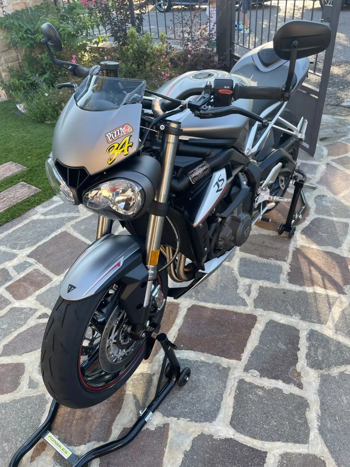 Triumph Street Triple RS (2017 - 19) (8)
