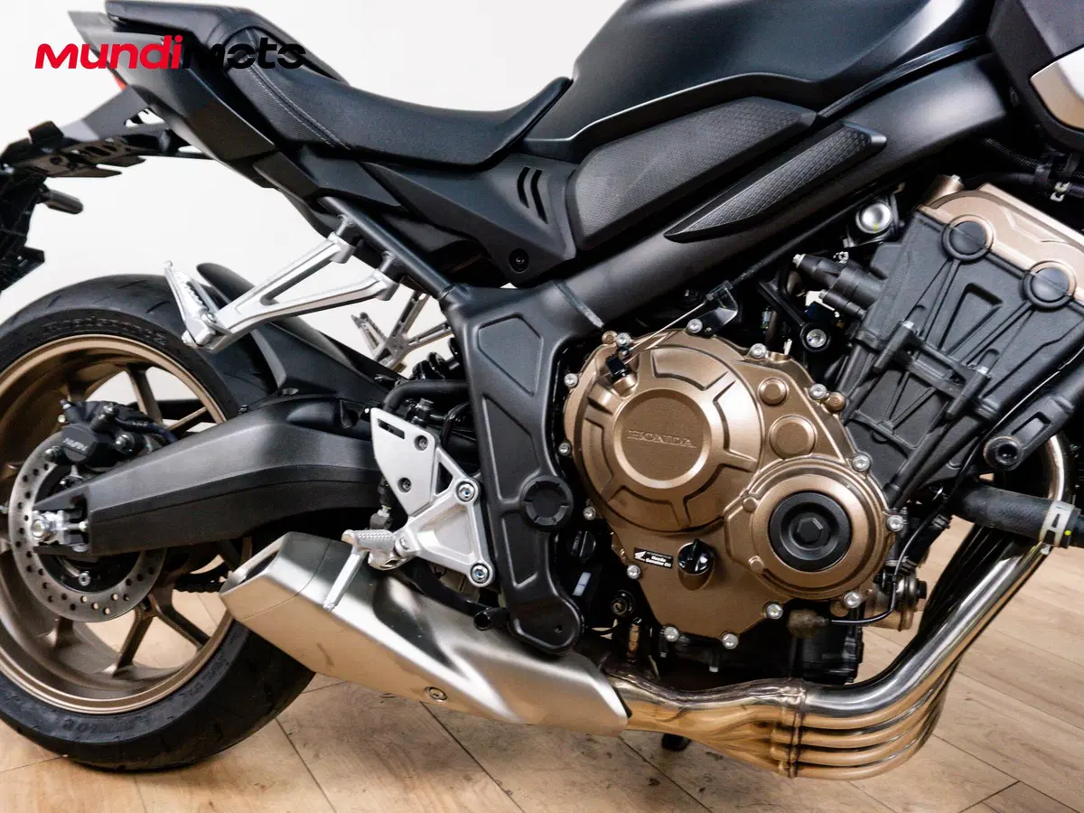Honda CB 650 R E-Clutch (2024 - 26) (5)