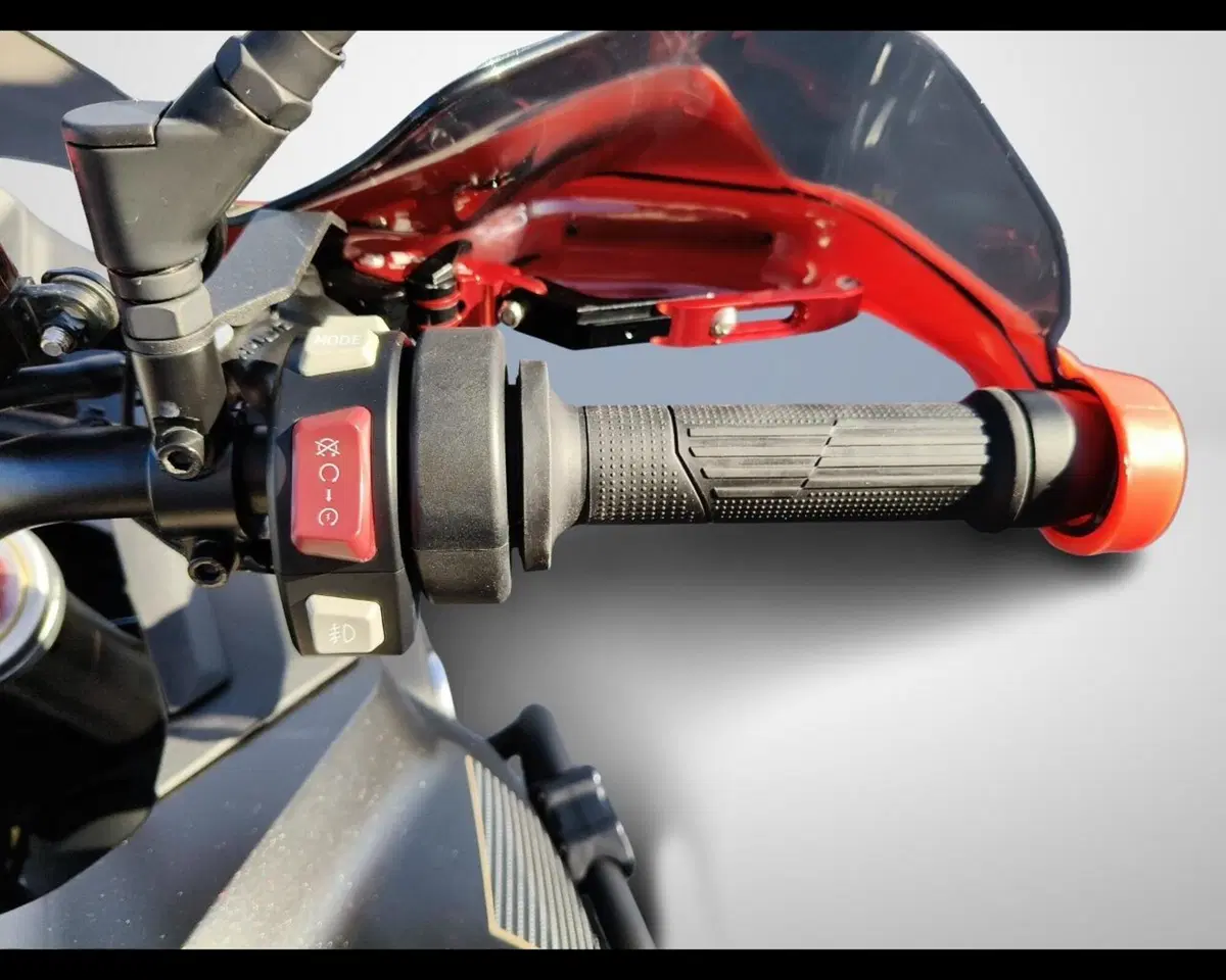 Voge Valico 650DSX (2021 - 24) (11)