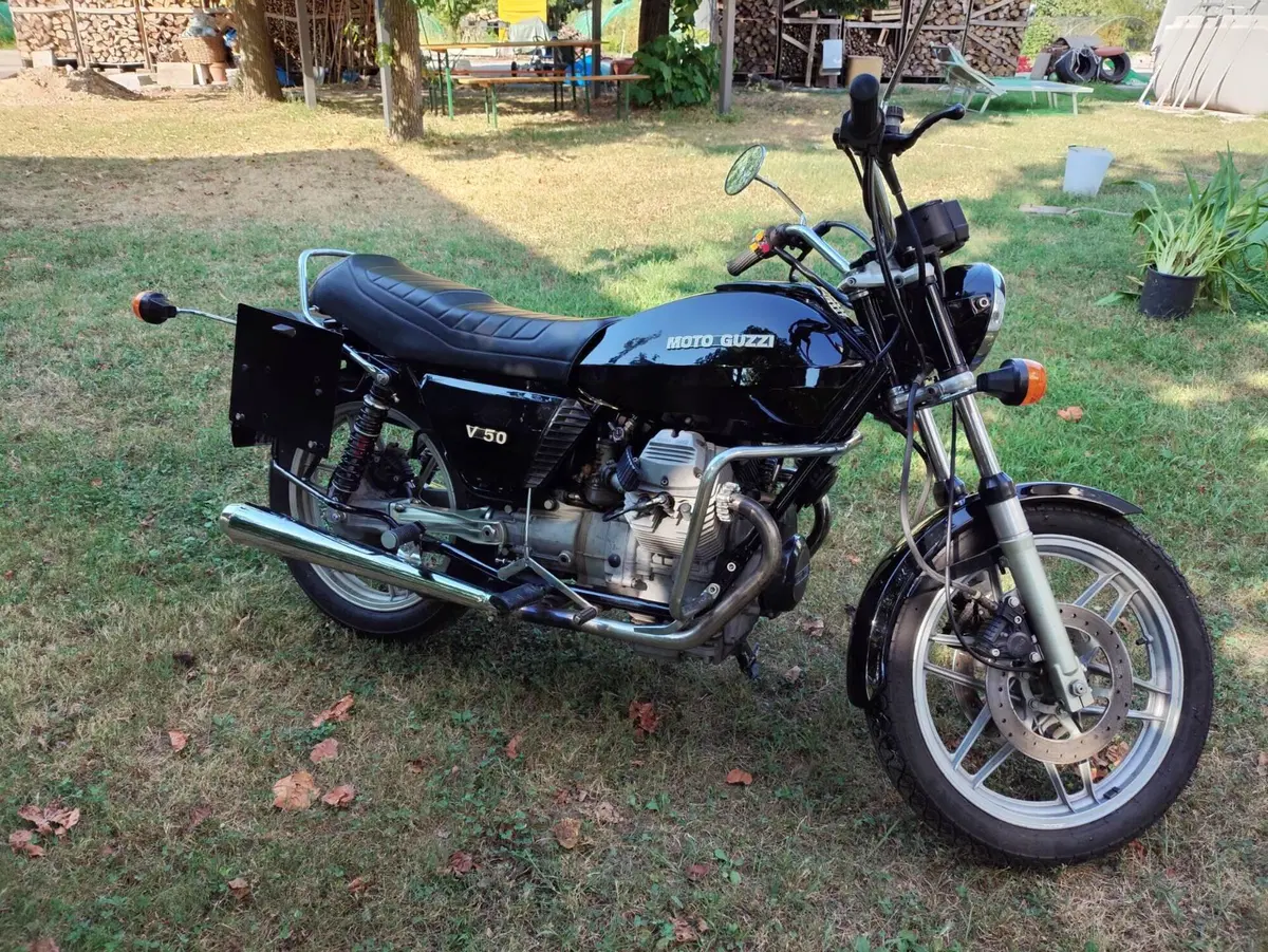 Moto Guzzi V50 (3)