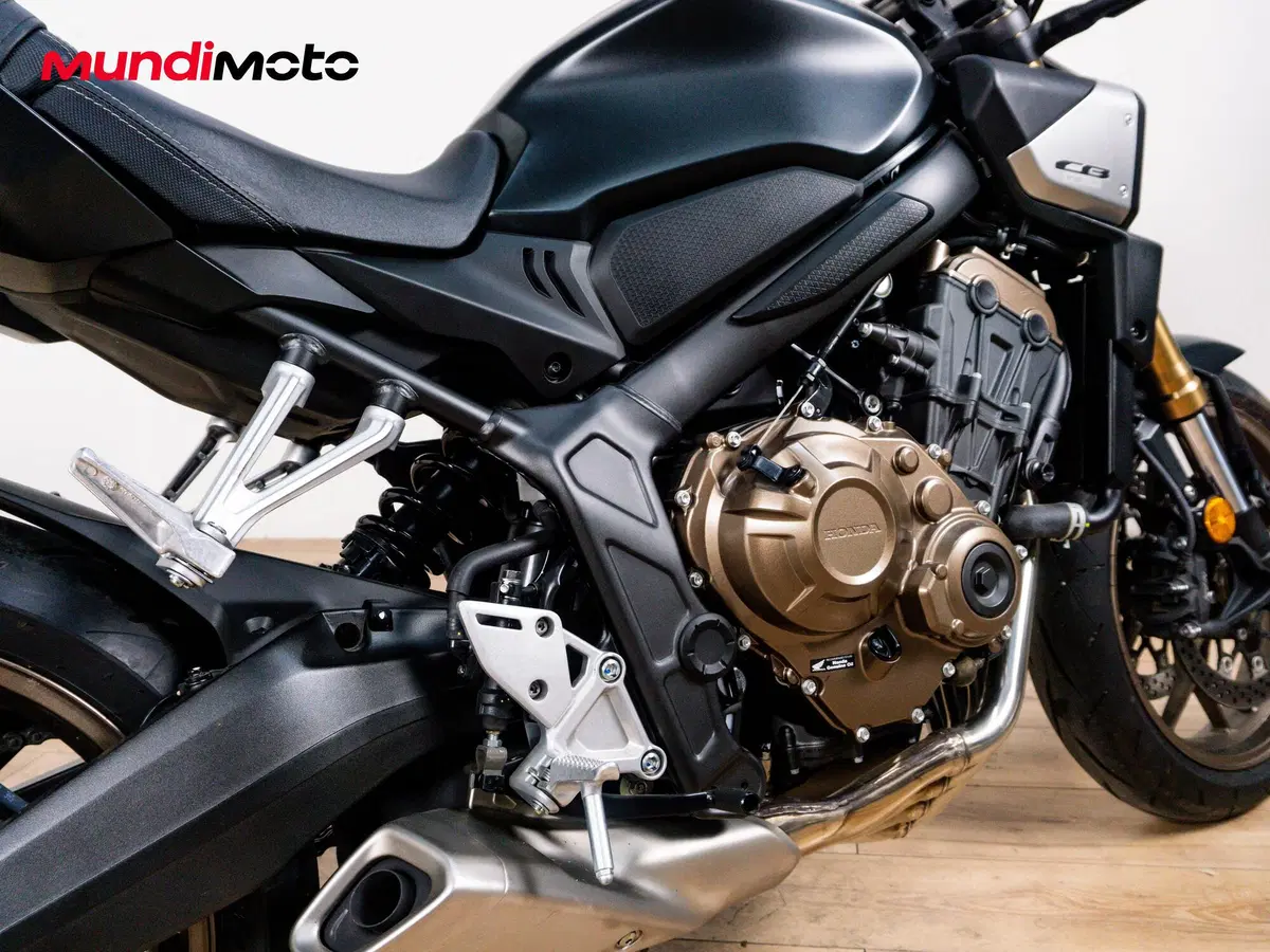 Honda CB 650 R E-Clutch (2024 - 26) (4)