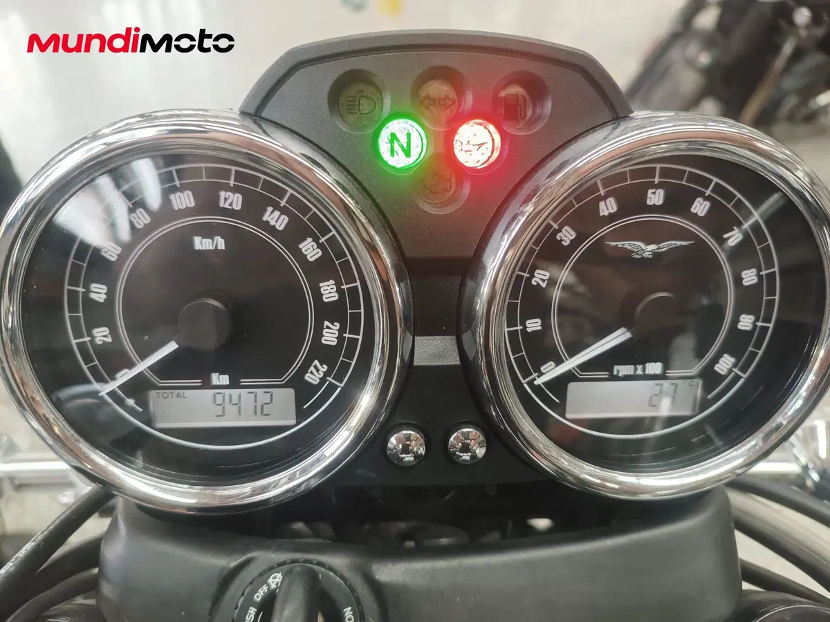 Moto Guzzi V7 Classic (2008 - 12) (12)