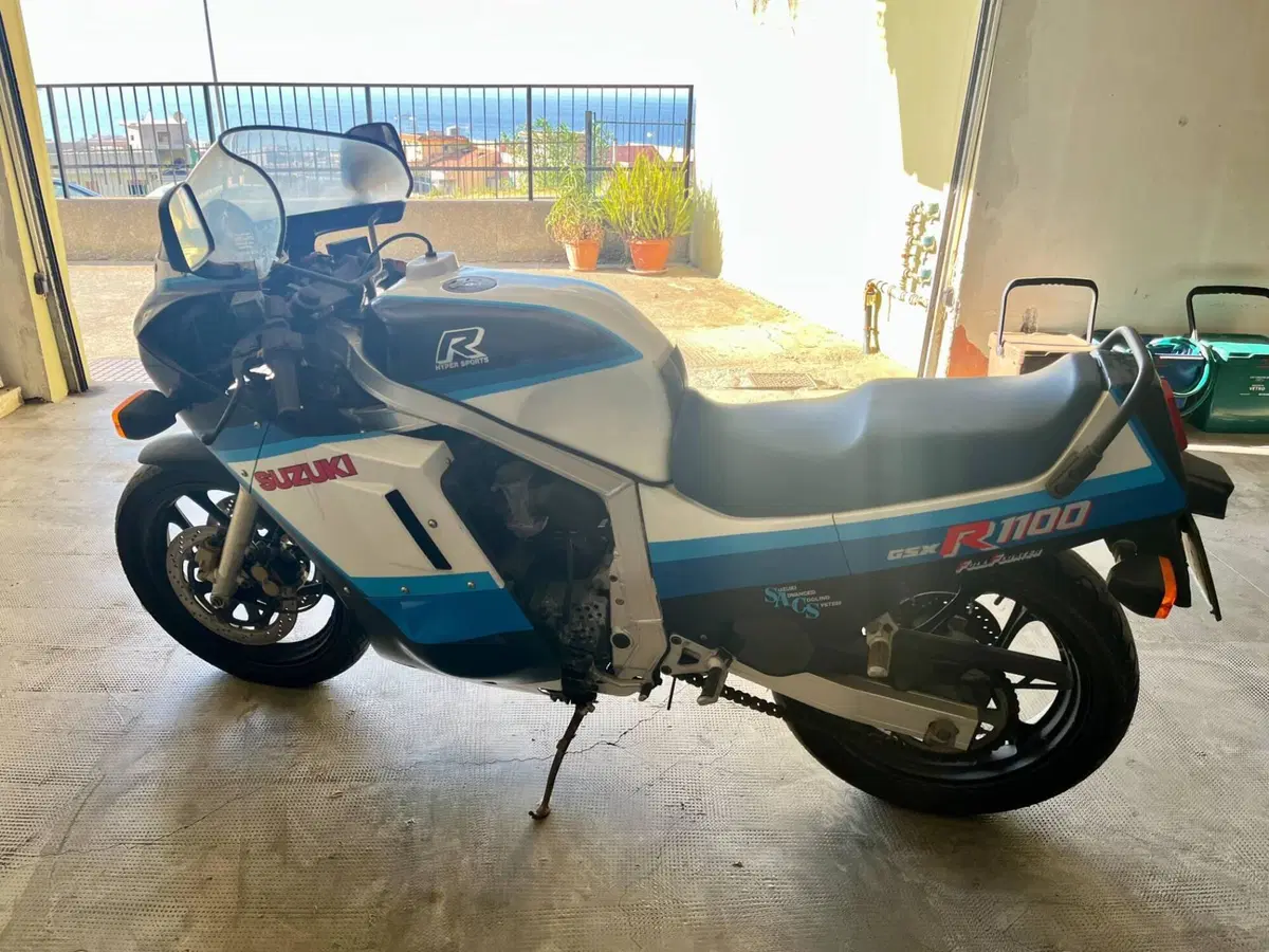 Suzuki GSX-R 1100 (4)