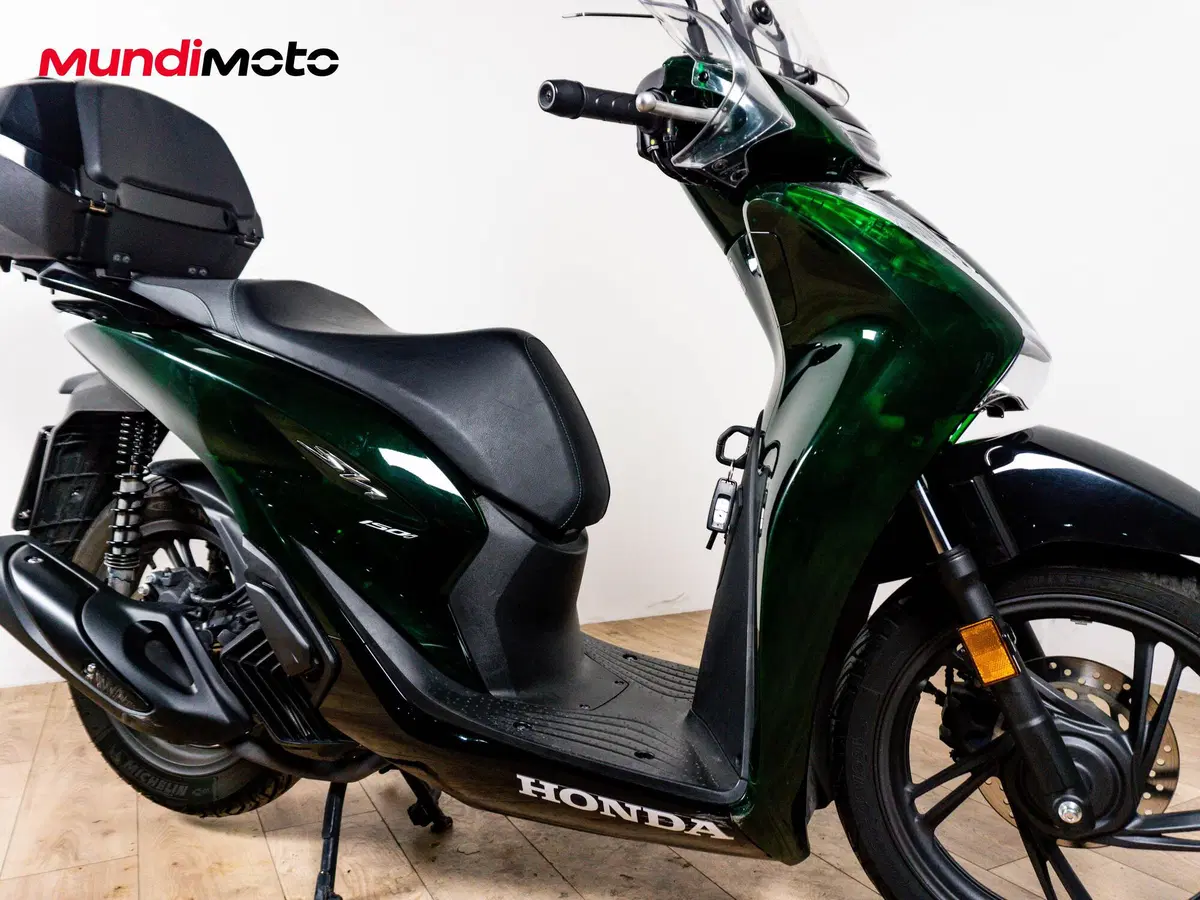 Honda SH 150i Vetro (2024 - 25) (5)
