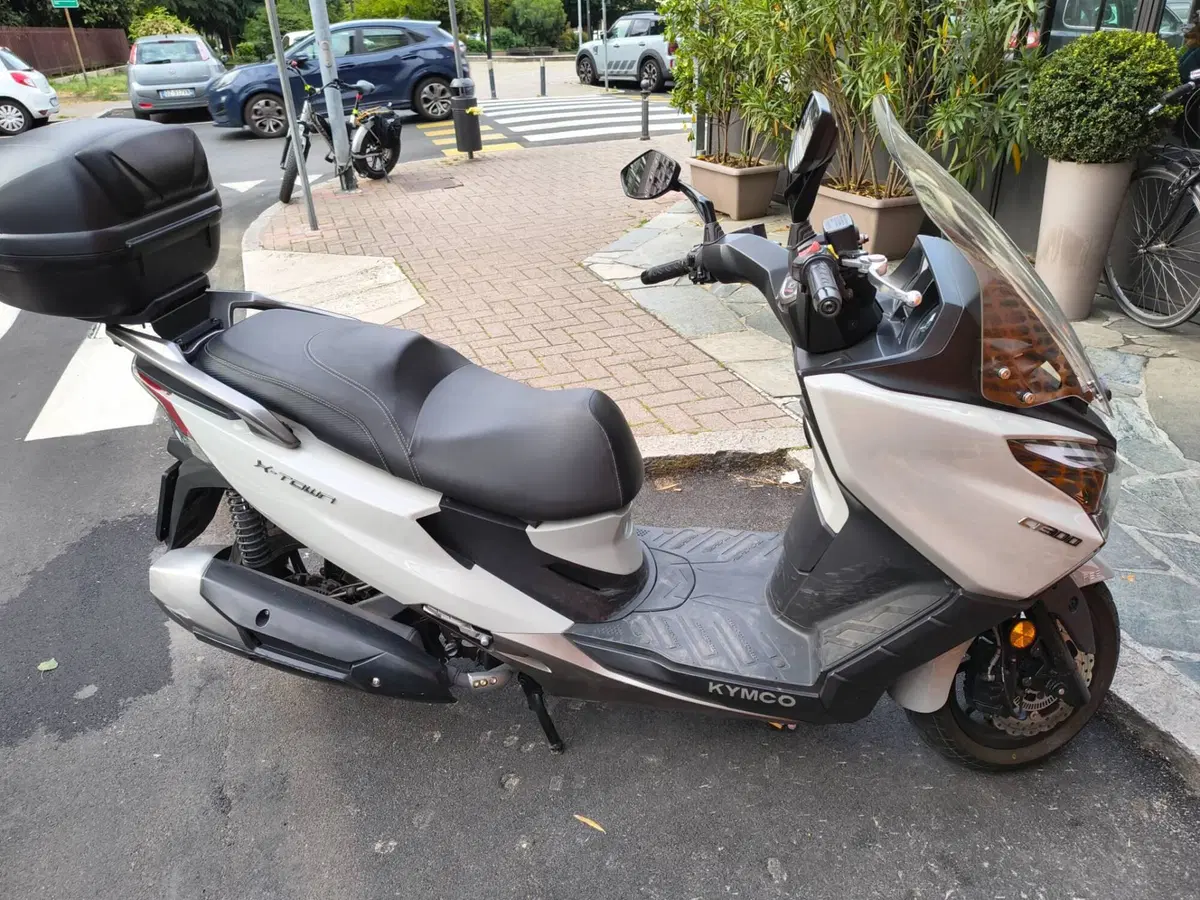 Kymco X-Town 300i City (2021 - 25) (2)