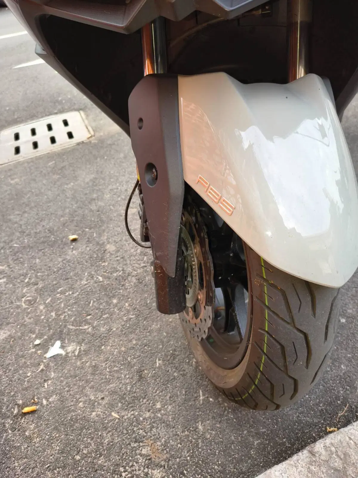 Kymco X-Town 300i City (2021 - 25) (4)