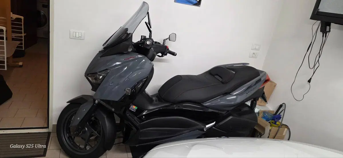 Yamaha X-Max 300 Tech Max (2021 - 24)